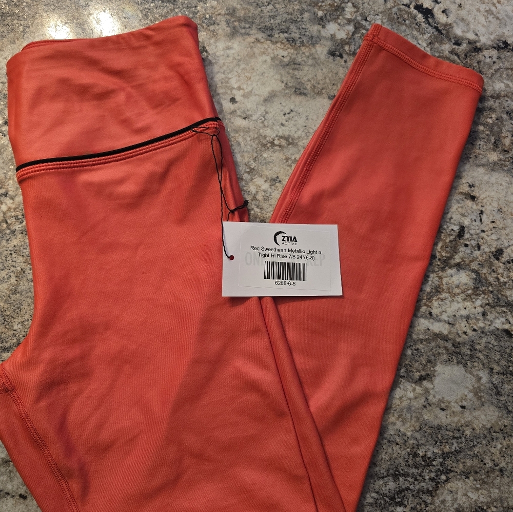 NWT Zyia Red metallic sweetheart leggings size 6-8